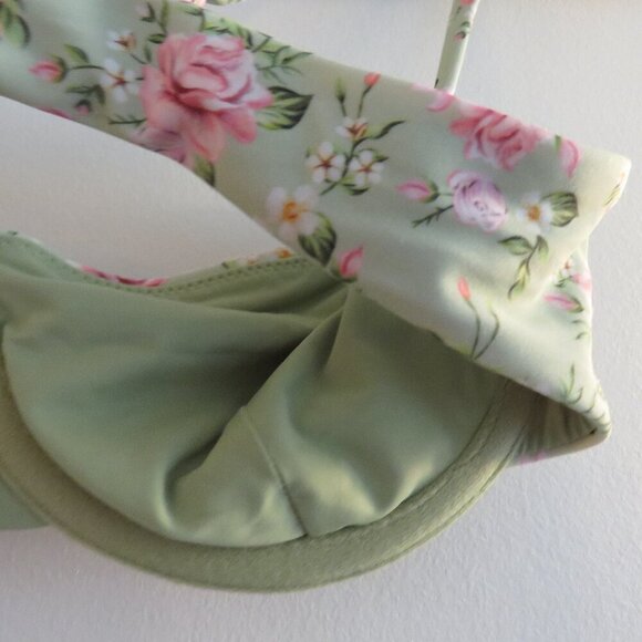 BLACKBOUGH SWIM Georgia Ruched Underwired Bikini Top in Nantucket Cottage Floral - Picture 12 of 14